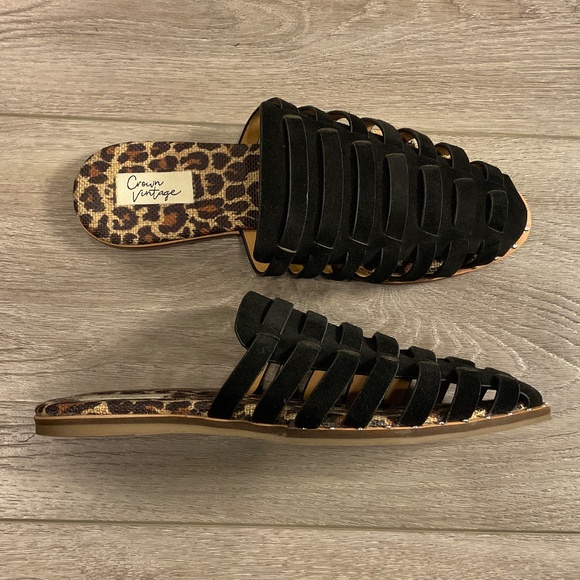 CROWN  VINTAGE Sandal Black Suede Upper Slip On Size 7.5 - Picture 1 of 10